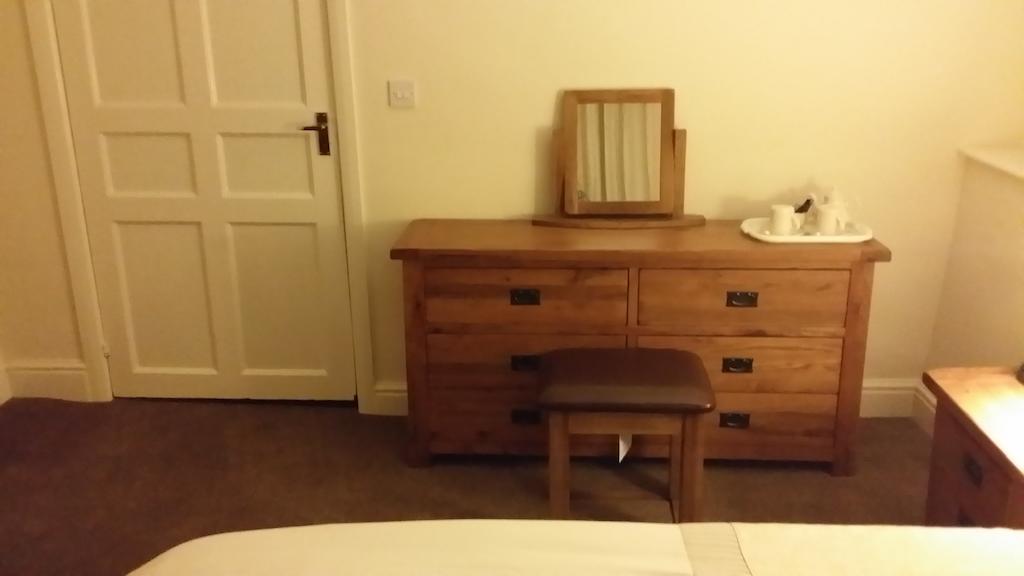 Roosecote Guest House Barrow-in-Furness Pokój zdjęcie